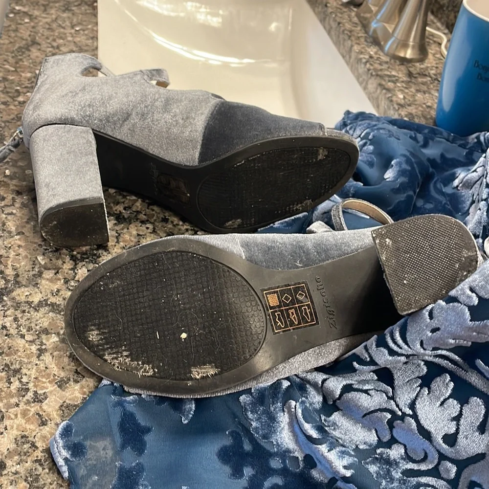 Zigisoho block heels! - Picture 5 of 5